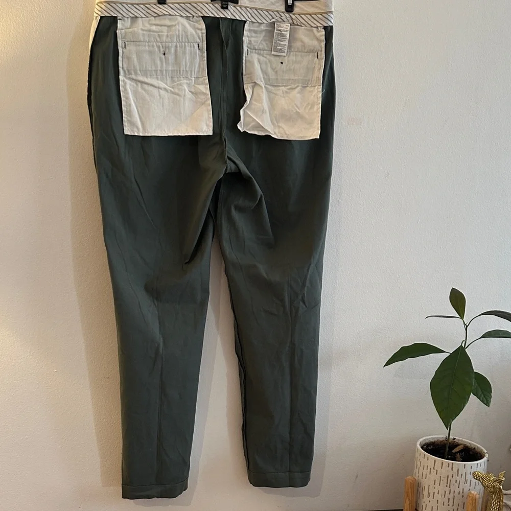 Banana Republic Men's Khakis in Forest Green - Preloved